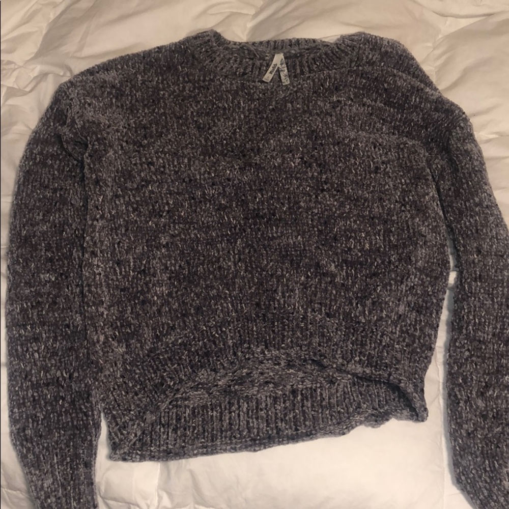 High neck fuzzy sweater